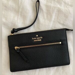 Like New Kate Spade Jackson Street Lancey Wristlet